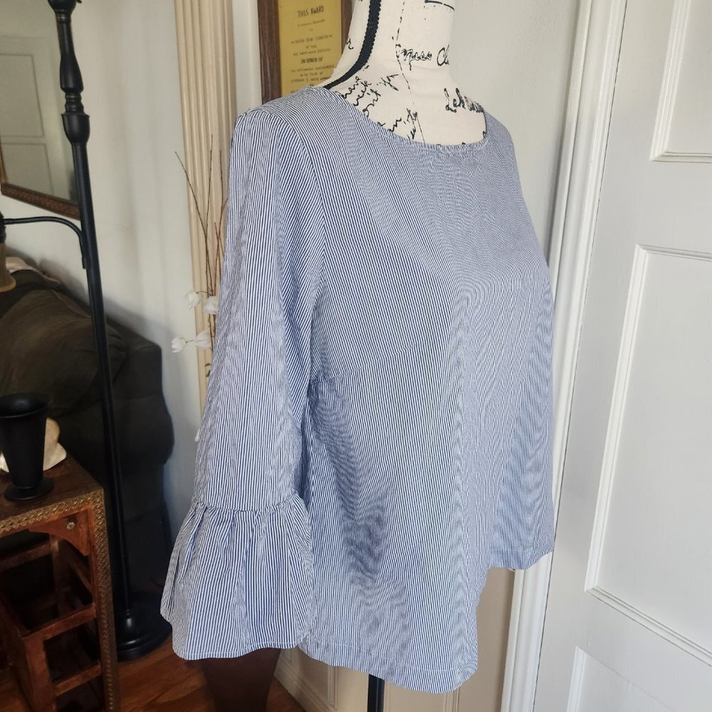 Madewell Blue Striped Top with ¾ Ruffled Sleeves Sz M